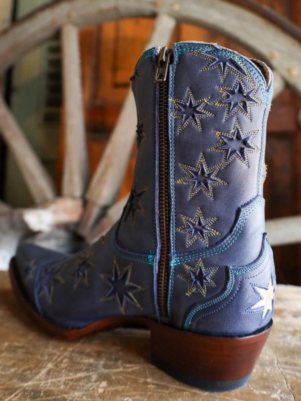 NEW $675 Gorgeous Old Gringo Horsin' Around Short Boots Blue Leather Handmade - Picture 4 of 6